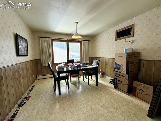 2510 N Corona Street