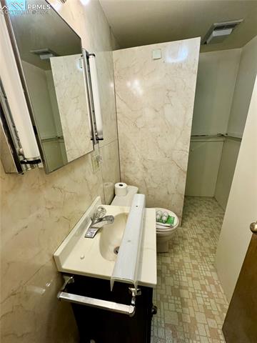 2510 N Corona Street