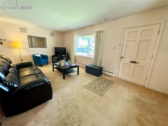 2510 N Corona Street