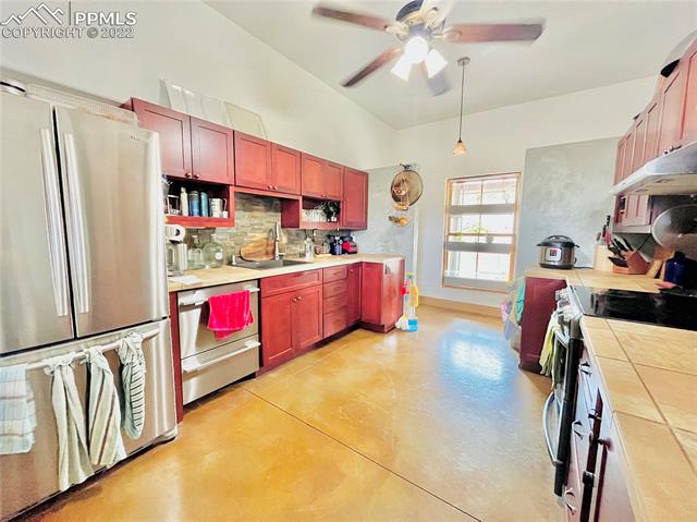820 Valley Drive