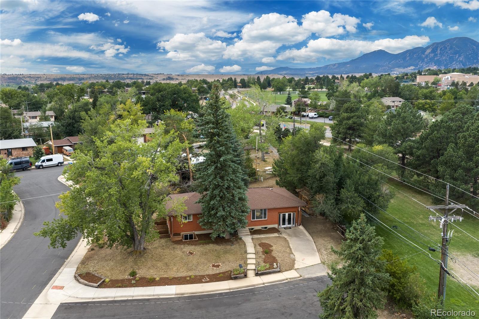 4617 Gordon Drive