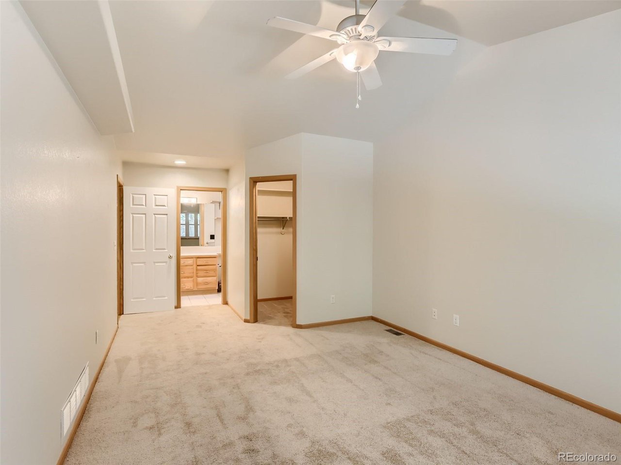 504 Hemlock Dr
