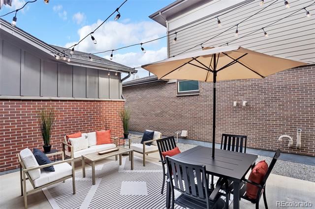82 Oneida Street