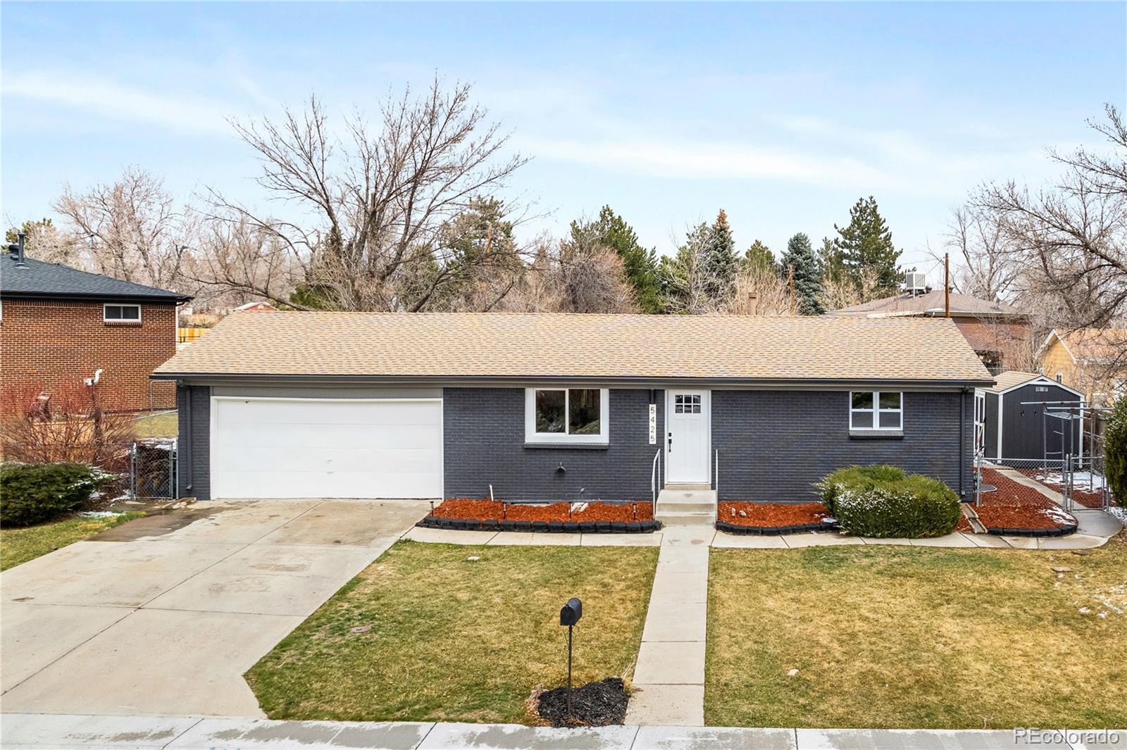 5425 Wellington Parkway