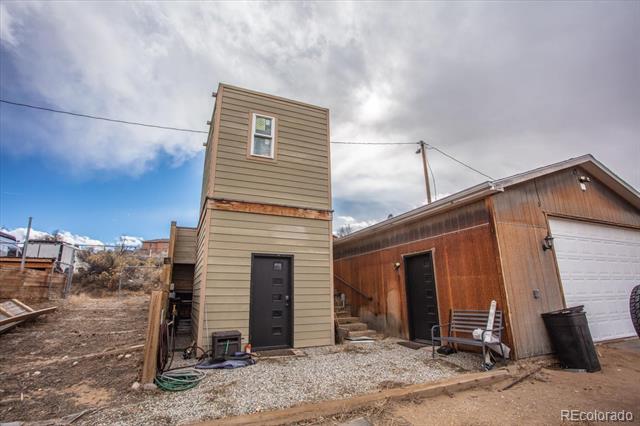 346 W Grand Avenue