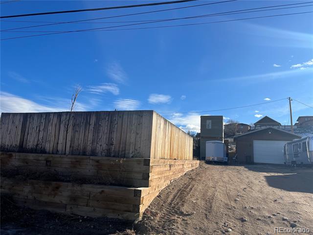 346 W Grand Avenue