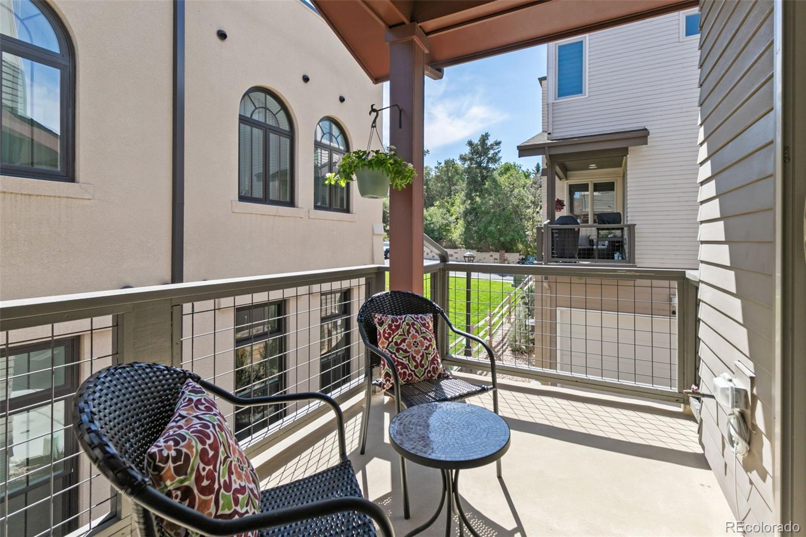 4656 W 50th Place