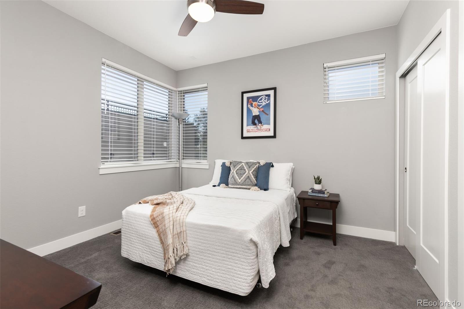 4656 W 50th Place