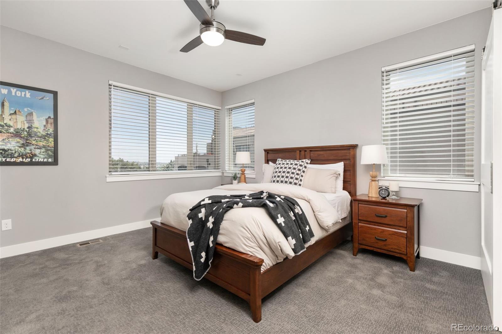 4656 W 50th Place