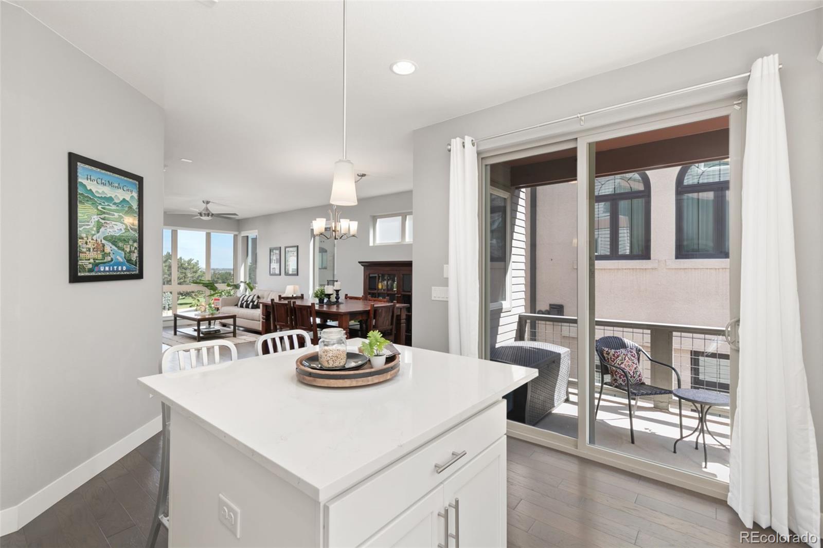 4656 W 50th Place