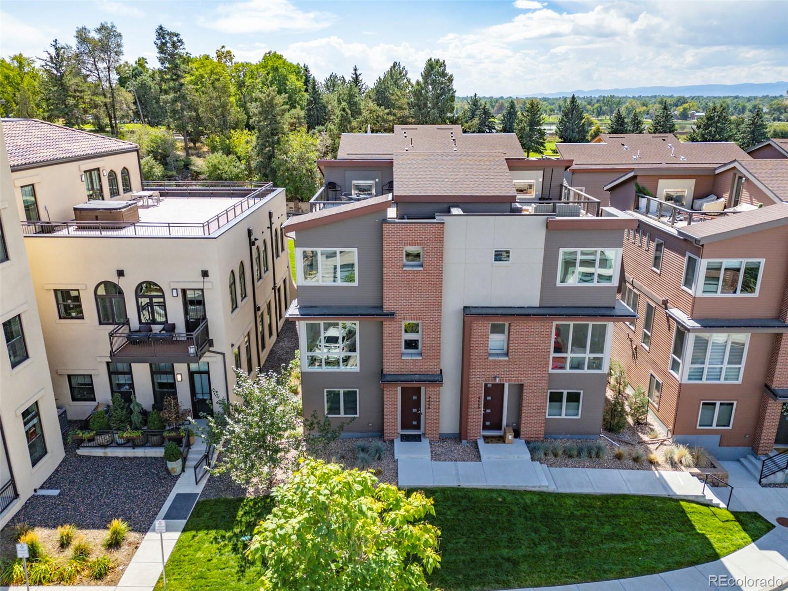 4656 W 50th Place
