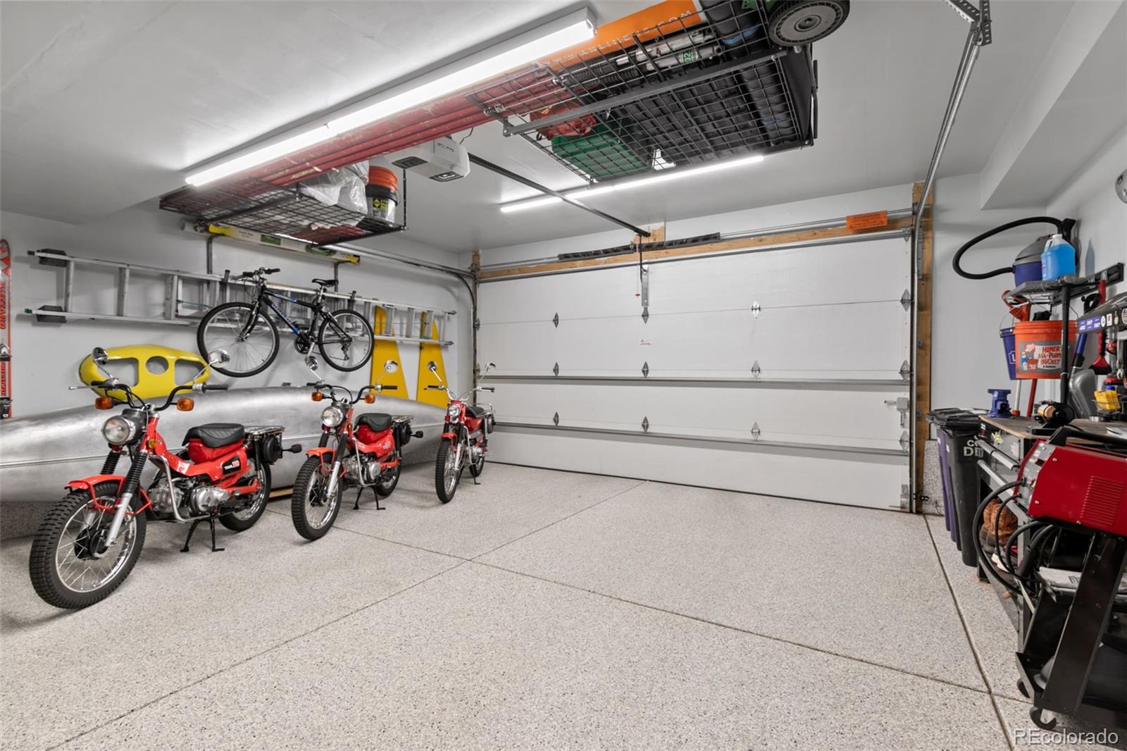 4656 W 50th Place