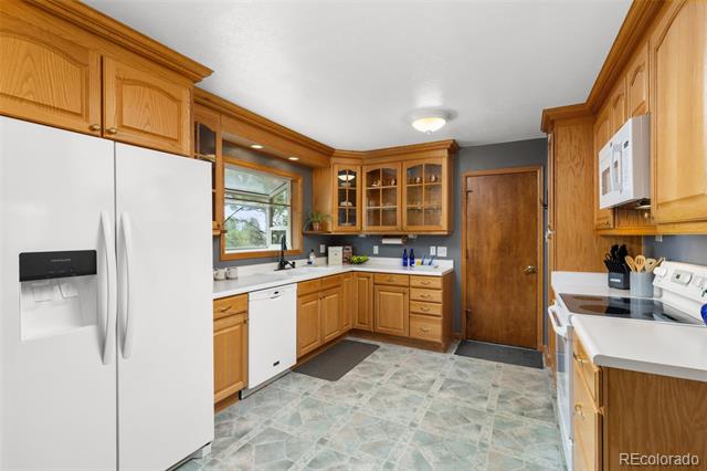 8677 Thunderbird Circle