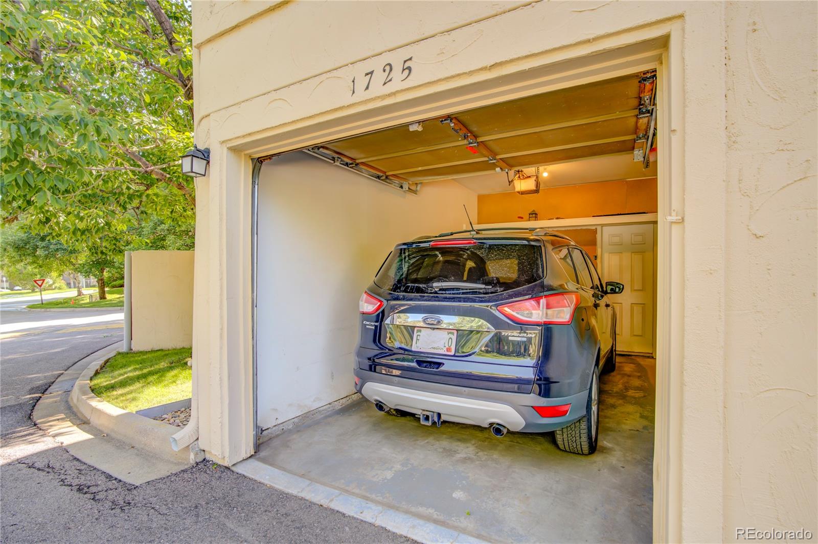 8737 E Dry Creek Road Unit: 1725