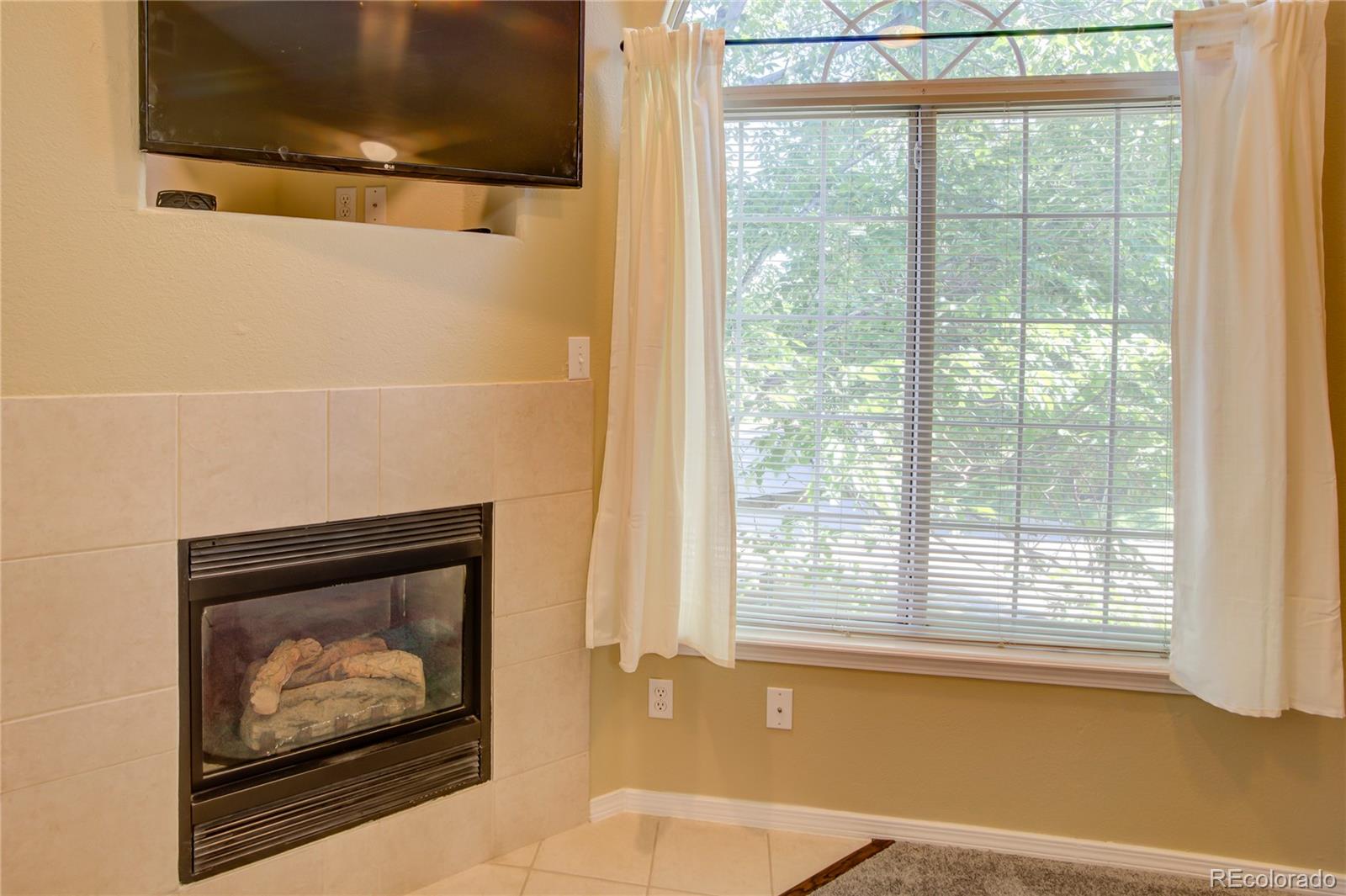 8737 E Dry Creek Road Unit: 1725