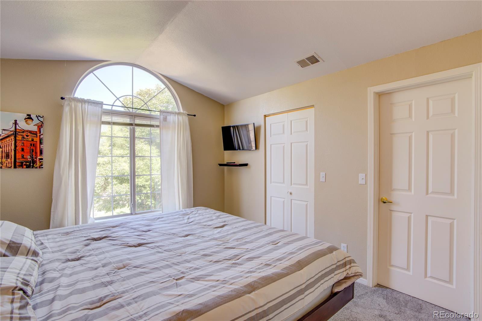 8737 E Dry Creek Road Unit: 1725