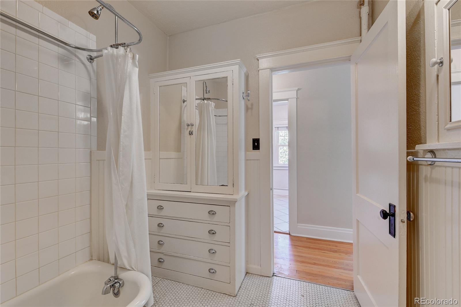 1340 N Emerson Street Unit: 8