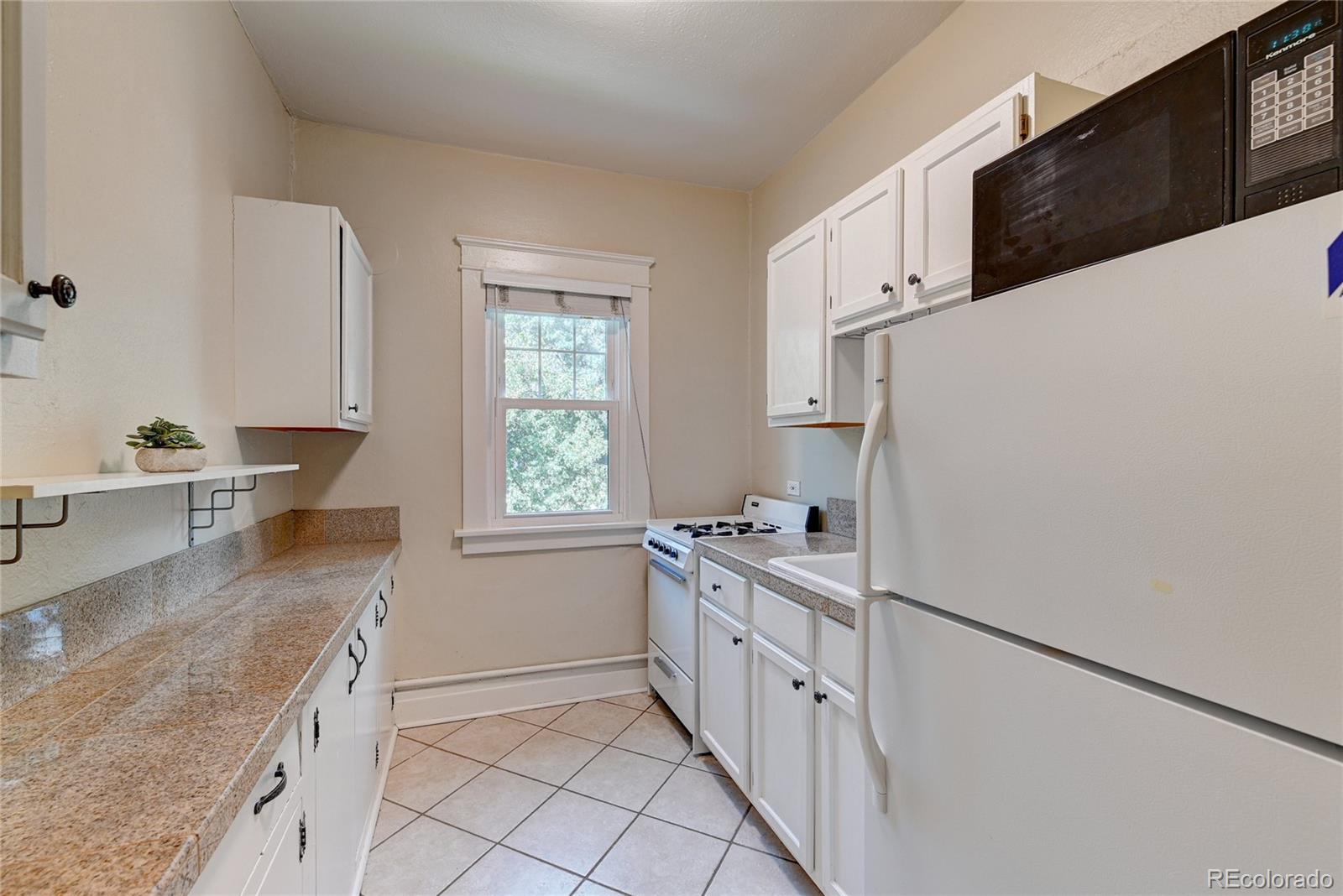 1340 N Emerson Street Unit: 8