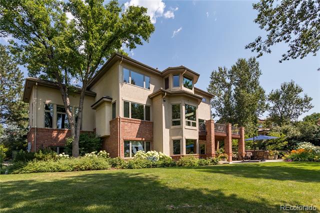 6722 S Wolff Court