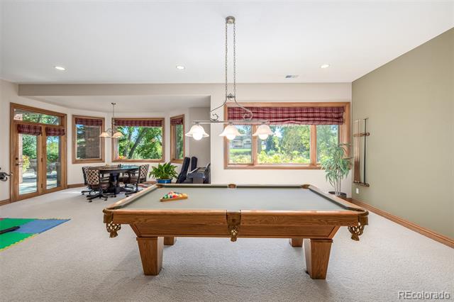 6722 S Wolff Court
