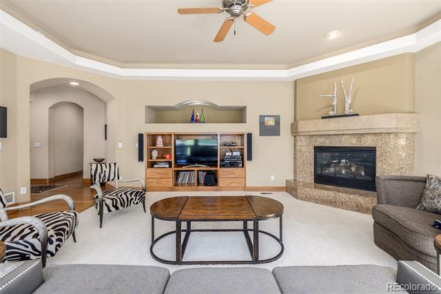 6722 S Wolff Court