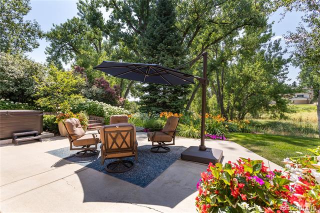 6722 S Wolff Court