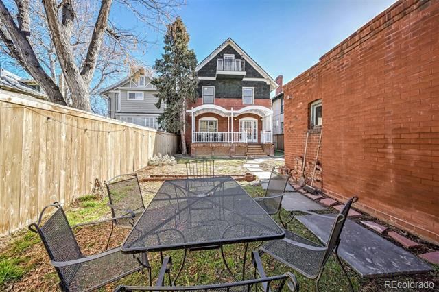 231 N Sherman Street