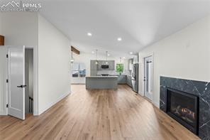 2560 Black Diamond Terrace
