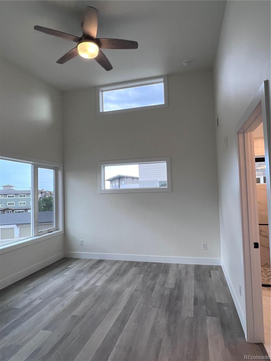 1304 SNOWBERRY Unit: 303