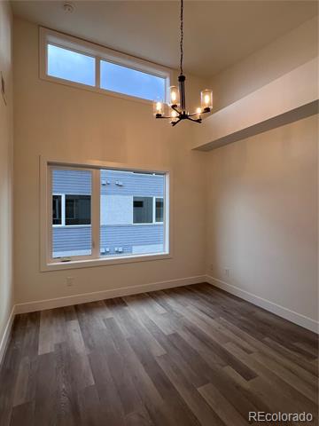 1304 SNOWBERRY Unit: 303
