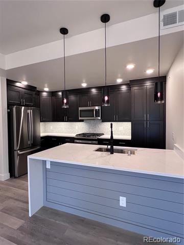 1304 SNOWBERRY Unit: 303