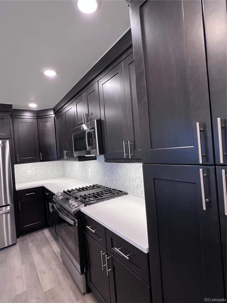 1304 SNOWBERRY Unit: 303