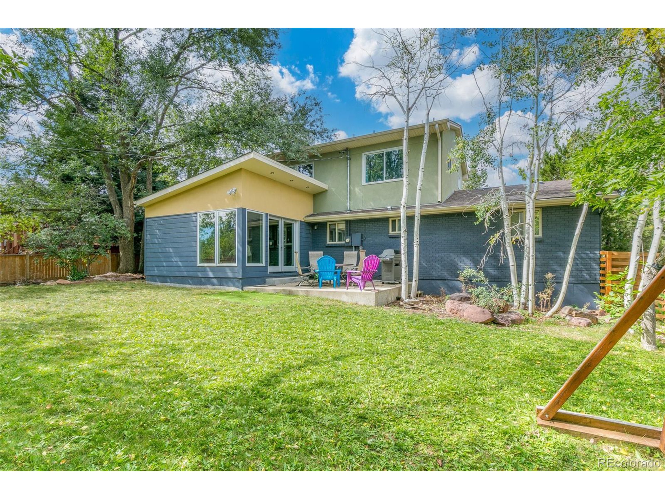 1110 Edinboro Dr