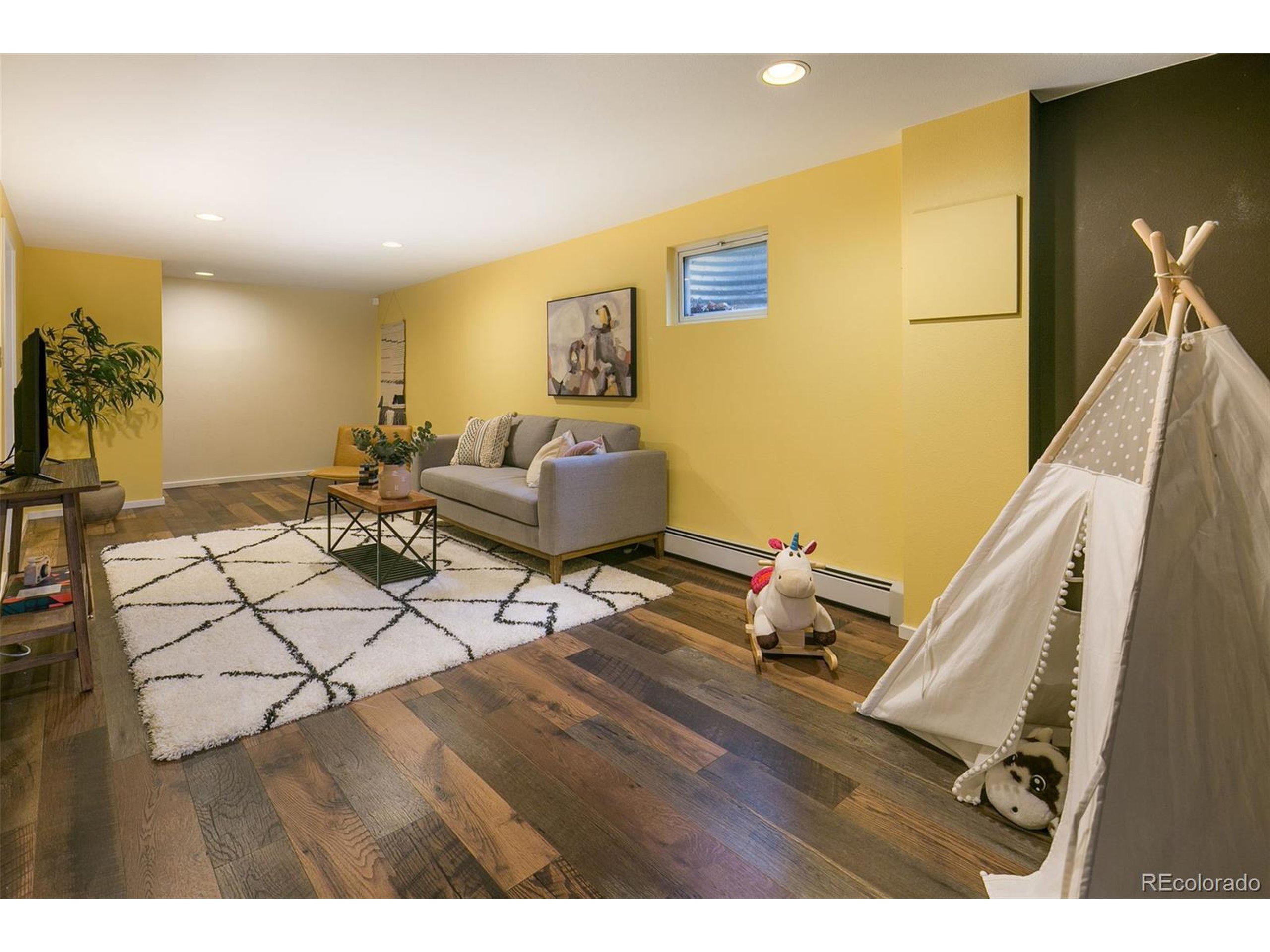 1110 Edinboro Dr