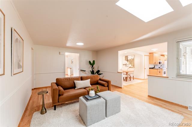 6439 W Roxbury Drive