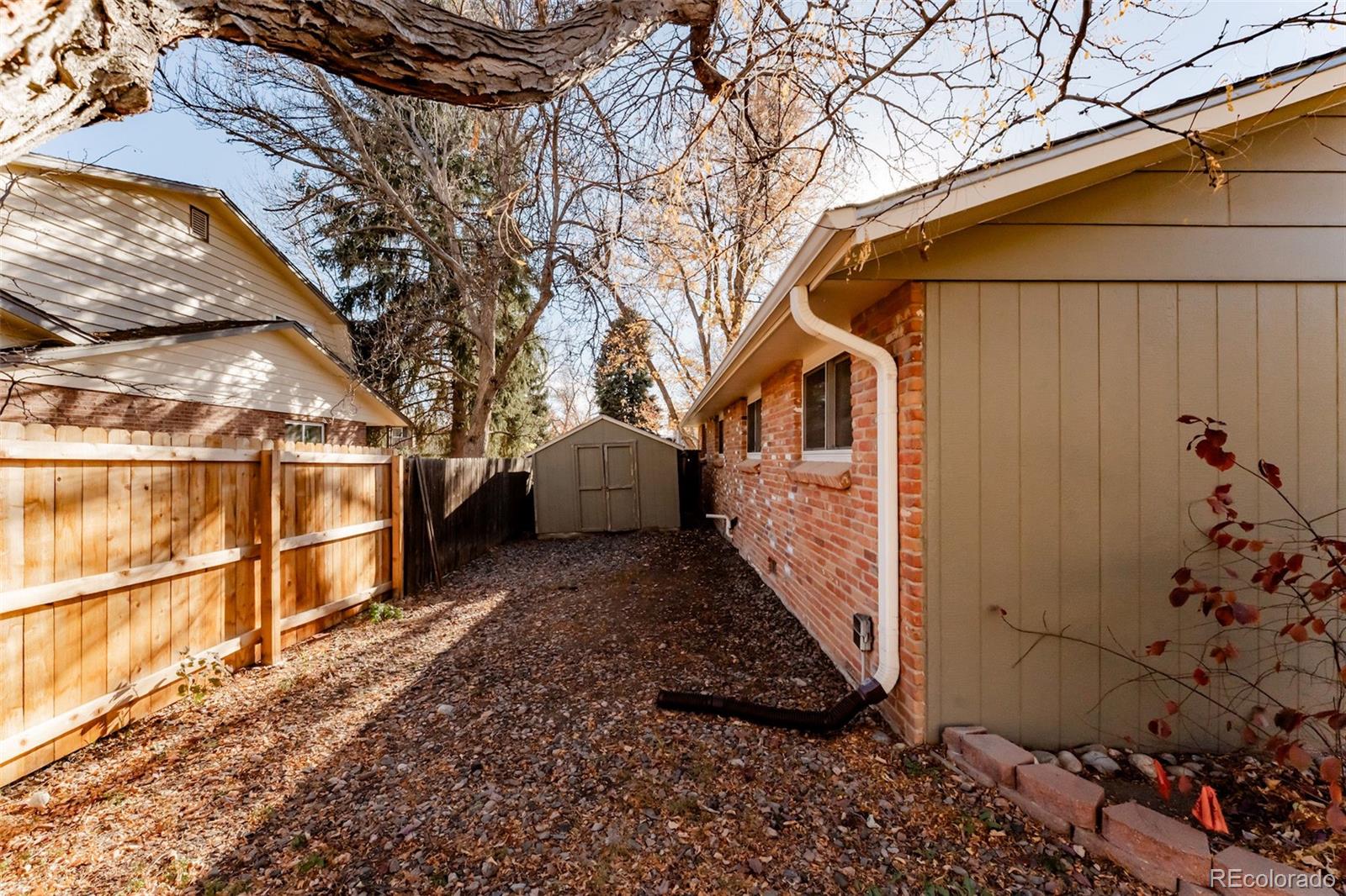 6439 W Roxbury Drive