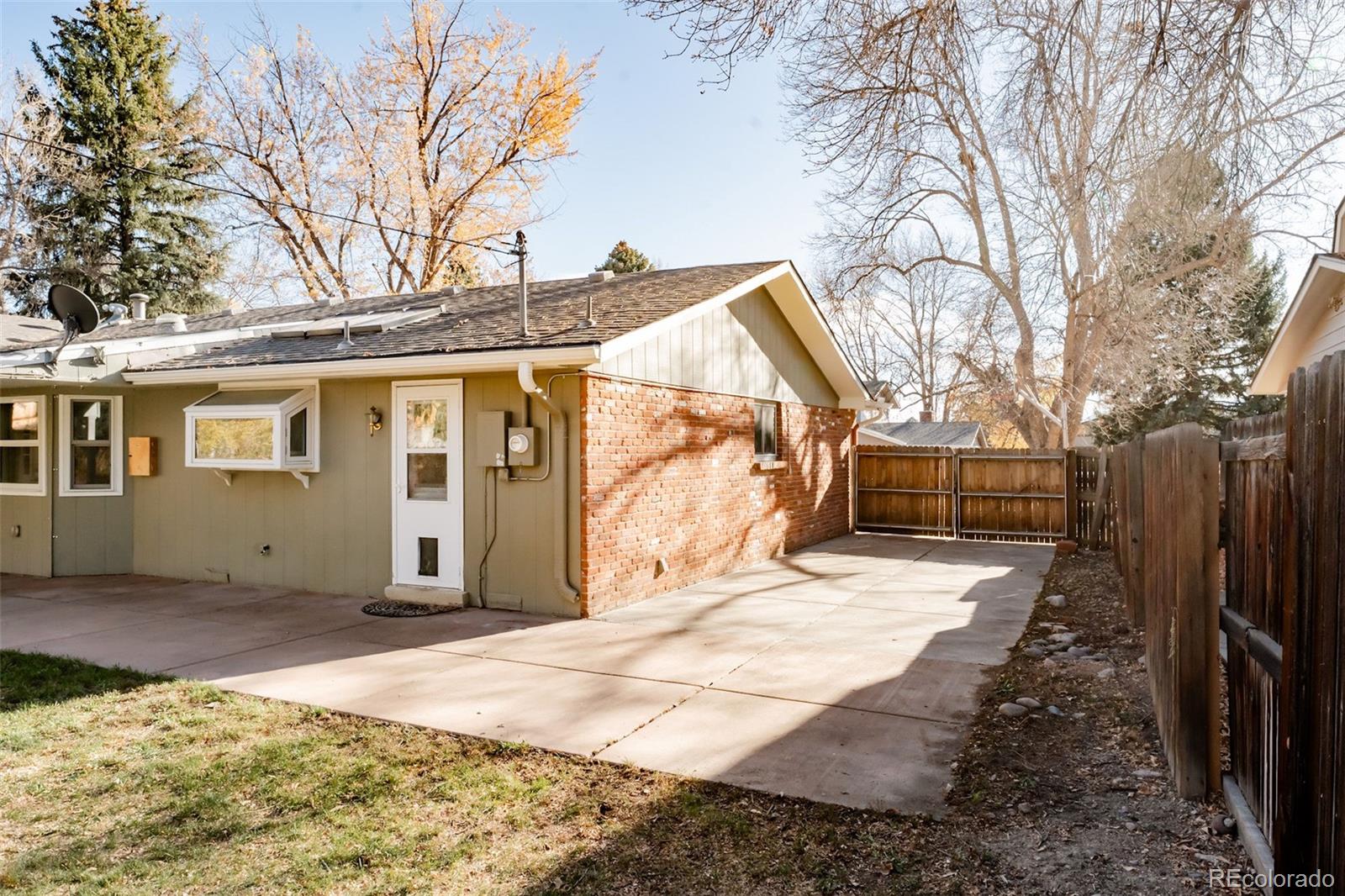 6439 W Roxbury Drive