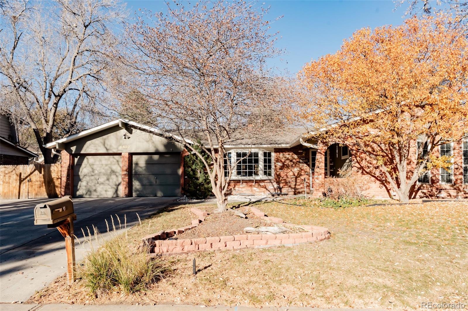 6439 W Roxbury Drive