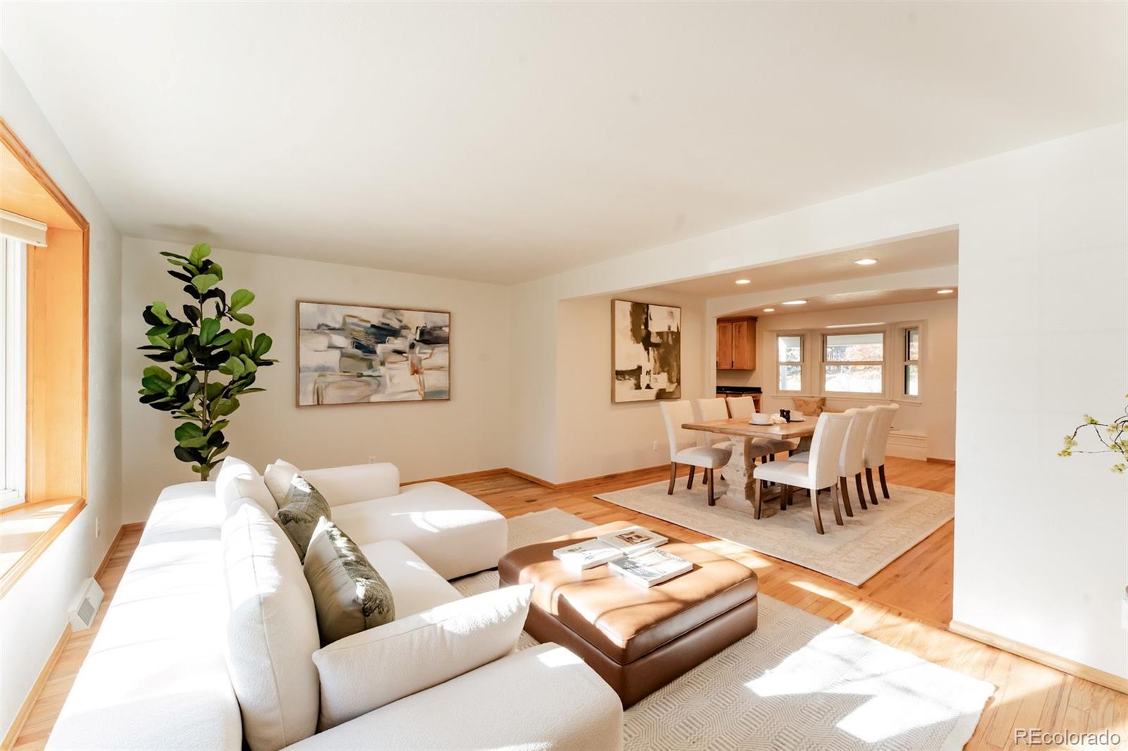 6439 W Roxbury Drive