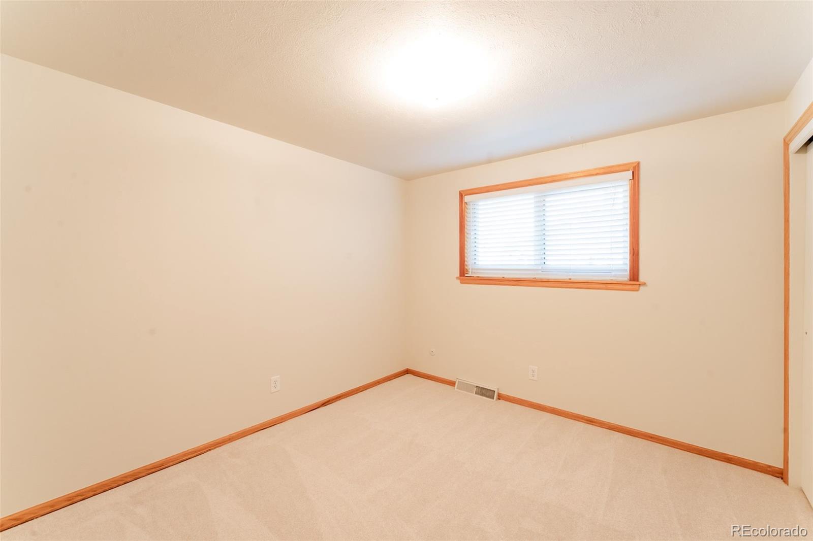 6439 W Roxbury Drive