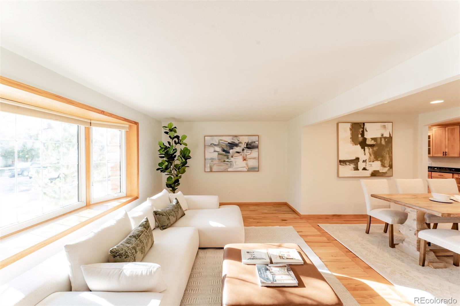 6439 W Roxbury Drive