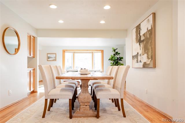 6439 W Roxbury Drive