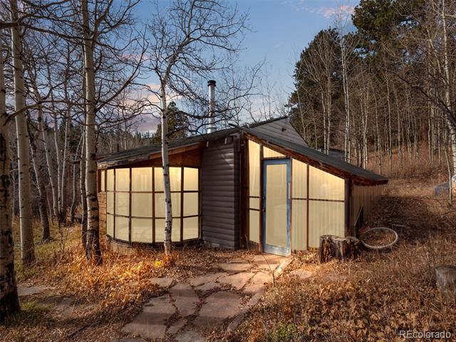757 Lower Travis Gulch Road