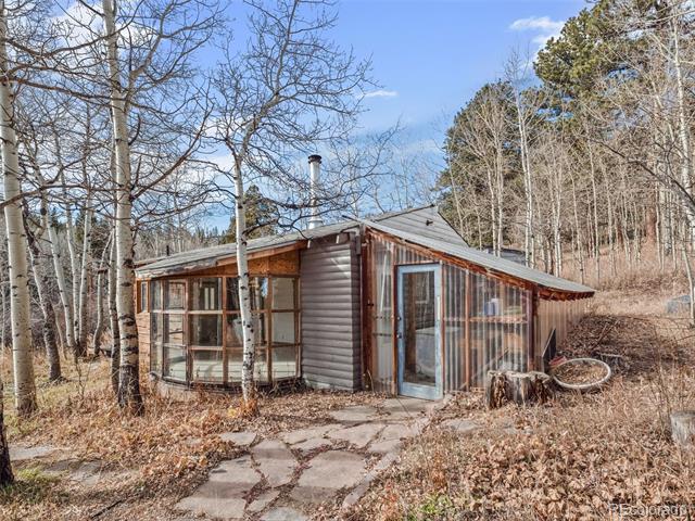 757 Lower Travis Gulch Road