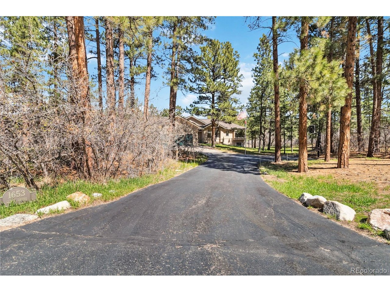 1653 Gore Dr