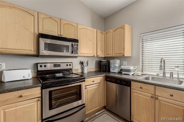17716 E Ohio Circle