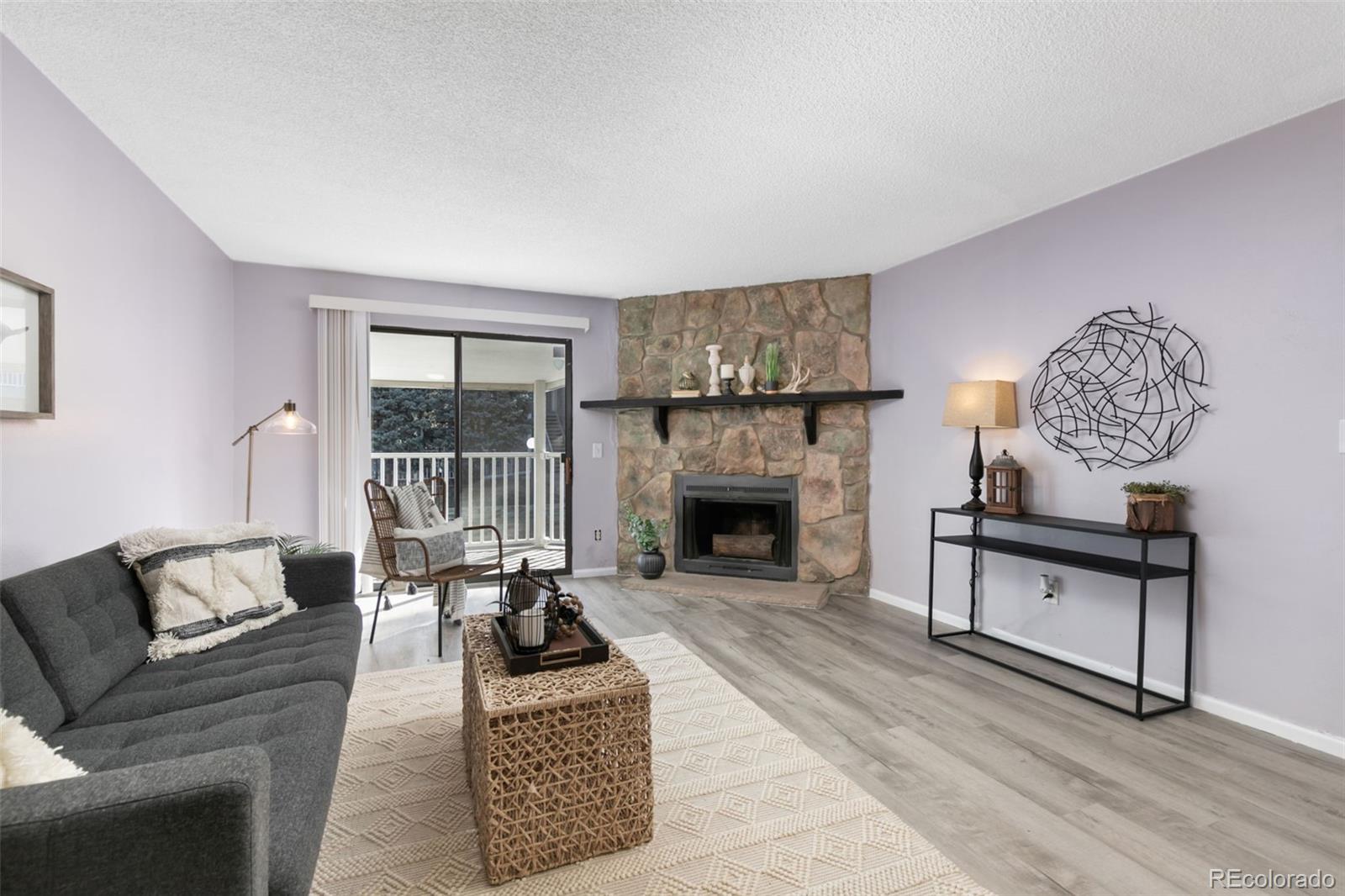 940 S Walden Way Unit: 201