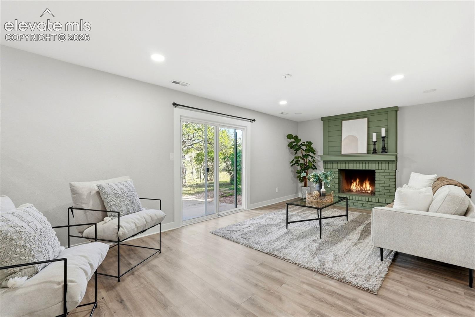1219 Windmill Avenue