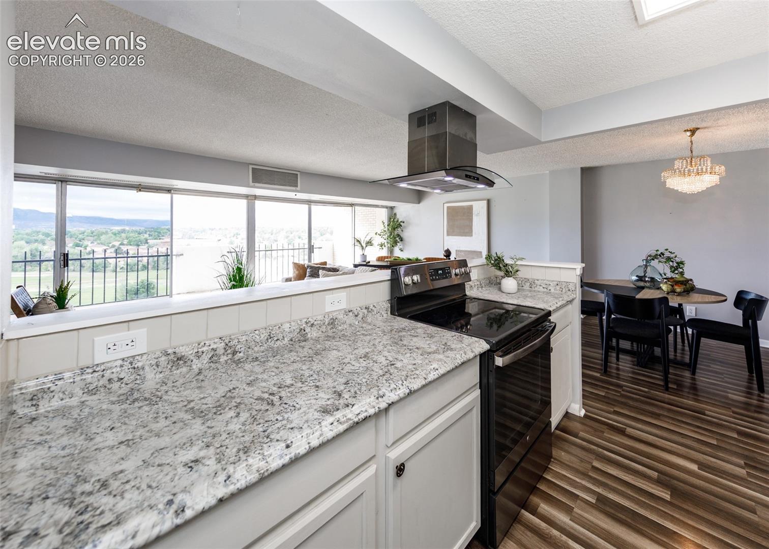 411 Lakewood Circle Unit: A1106