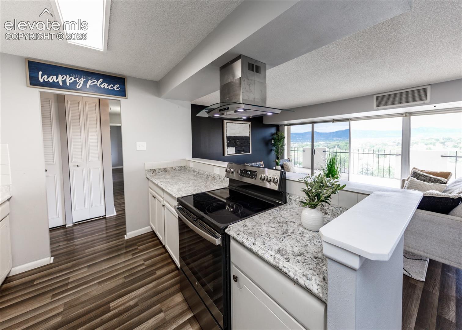 411 Lakewood Circle Unit: A1106